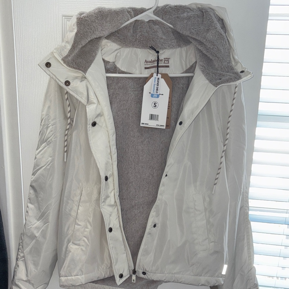 Avalanche hooded Jacket